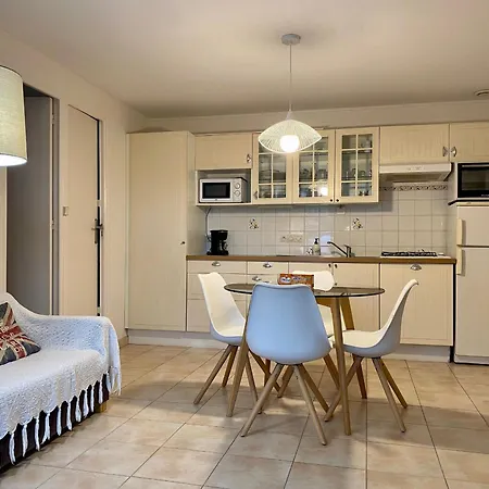 Casa de Férias En Bord De à - Terrasse, Parking, équipements Familiaux - Fr-1-306-819