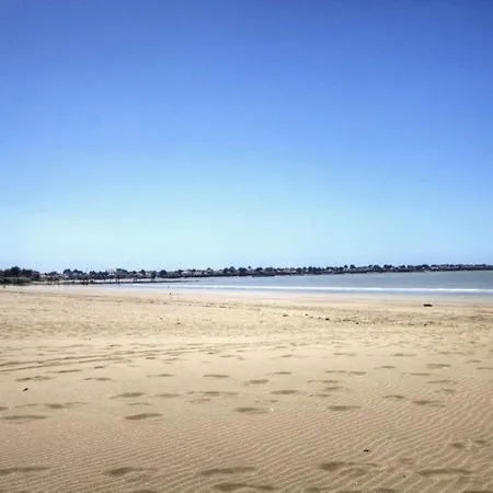 Casa de Férias En Bord De à - Terrasse, Parking, équipements Familiaux - Fr-1-306-819