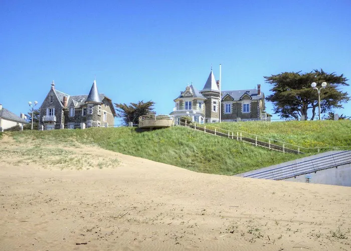 En Bord De A - Terrasse, Parking, Equipements Familiaux - Fr-1-306-819 Nyaraló